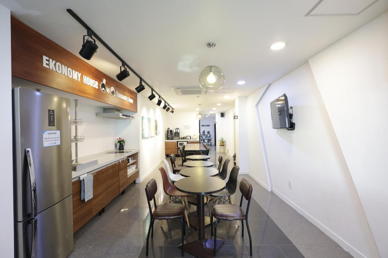 Ekonomy Haeundae Hostel Busan Eksteriør bilde