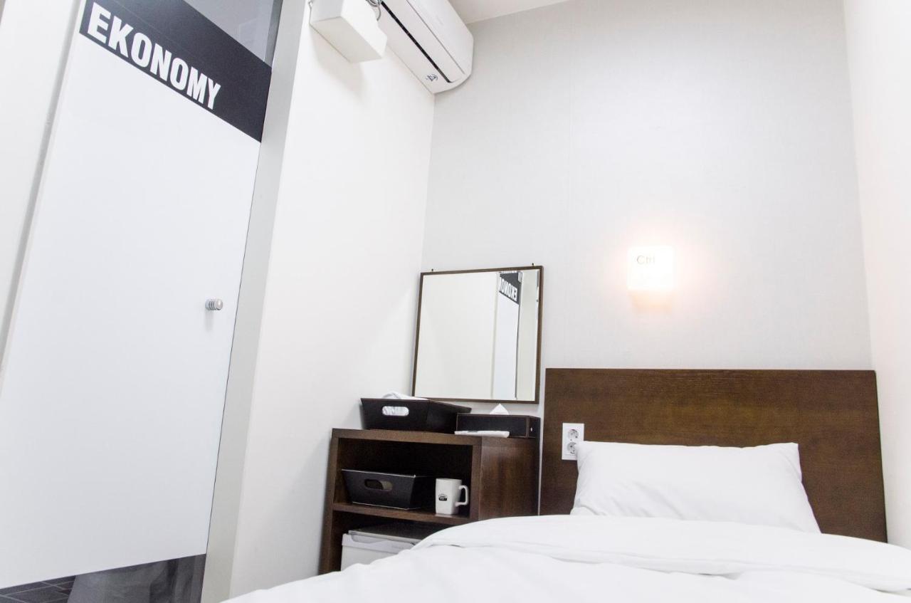 Ekonomy Haeundae Hostel Busan Eksteriør bilde