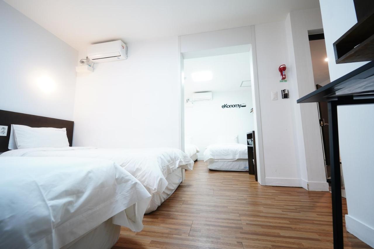 Ekonomy Haeundae Hostel Busan Eksteriør bilde